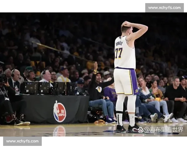 小牛对决热火第五场生死战东契奇带队冲击冠军总决赛风云再起胜负悬念拉满